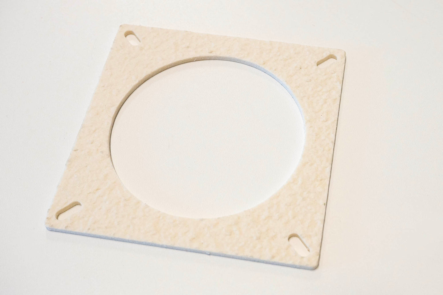 Asennuskaulus tiiviste